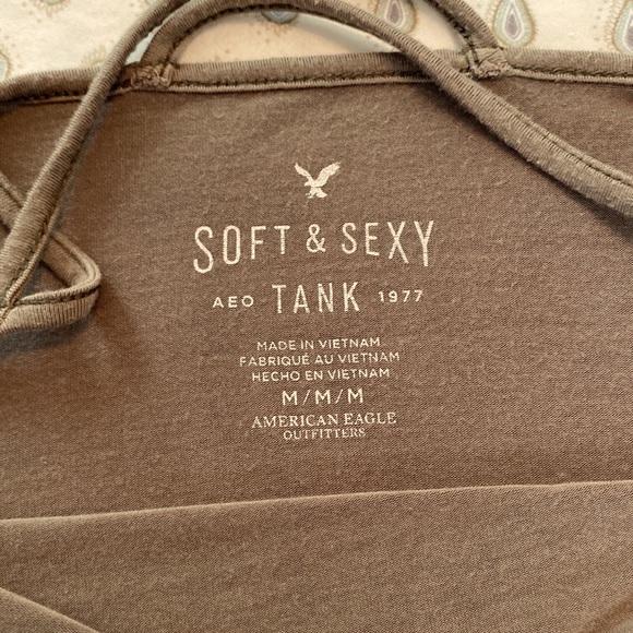 AMERICAN EAGLE OUTFITTERS SWING TANK Camo Green Size Medium - Picture 3 of 5